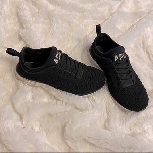 APL Techloom Phantom Black Sneakers Speckled Sole